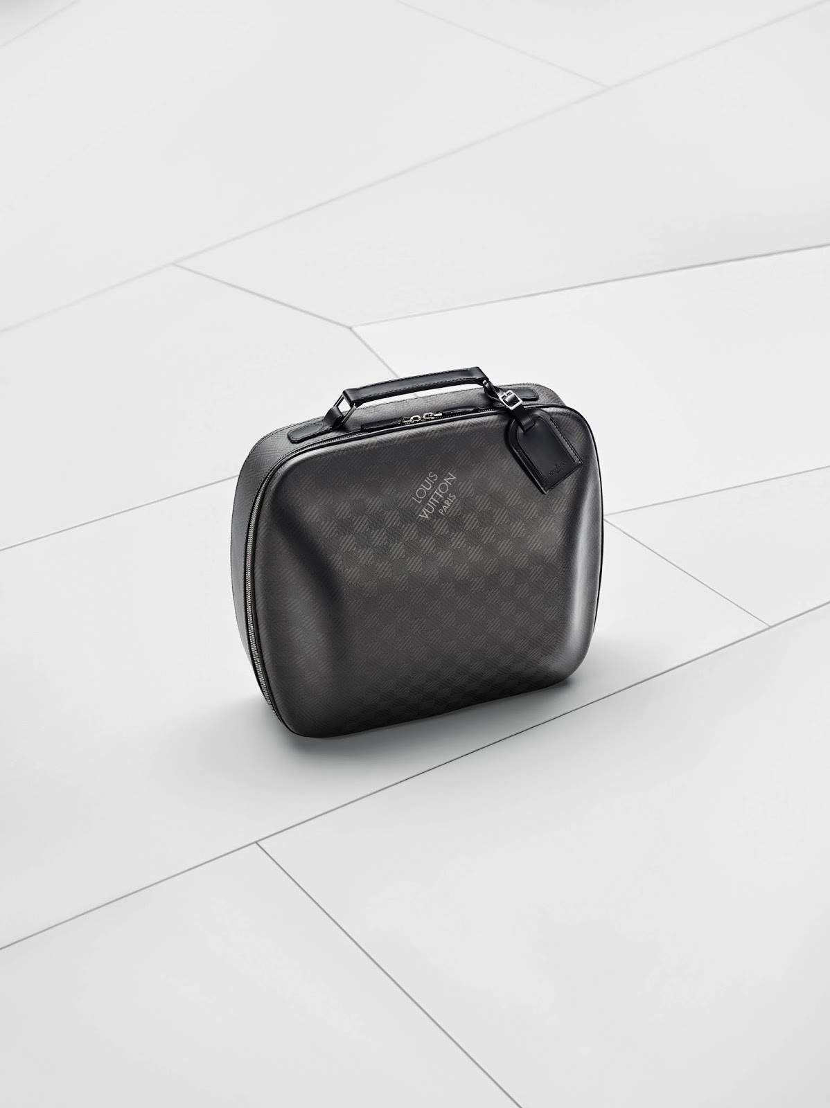 The tailor-made Louis Vuitton luggage set for the BMW i8 made from